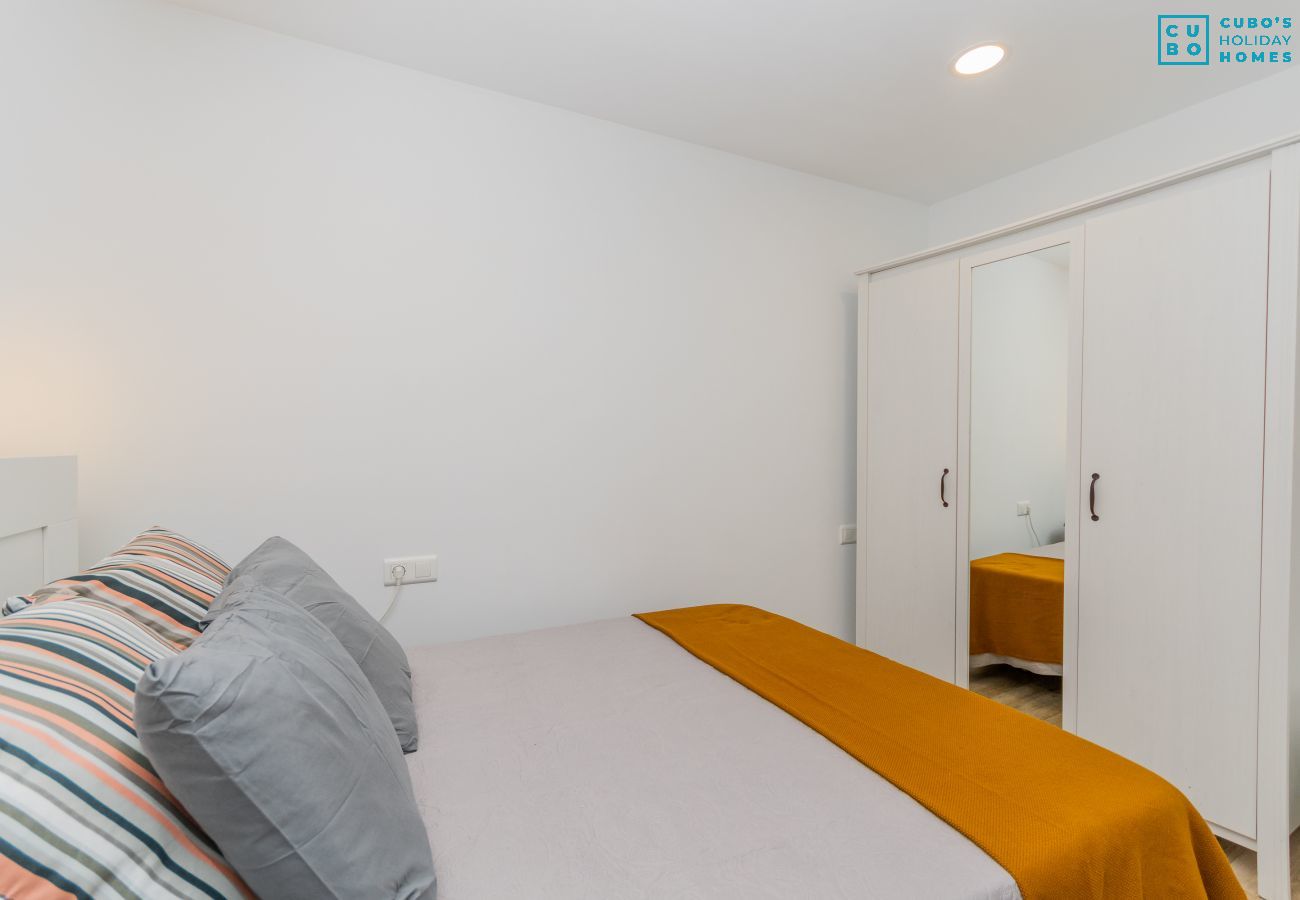 Chambre pour couples dans cet appartement à Rincón de la Victoria