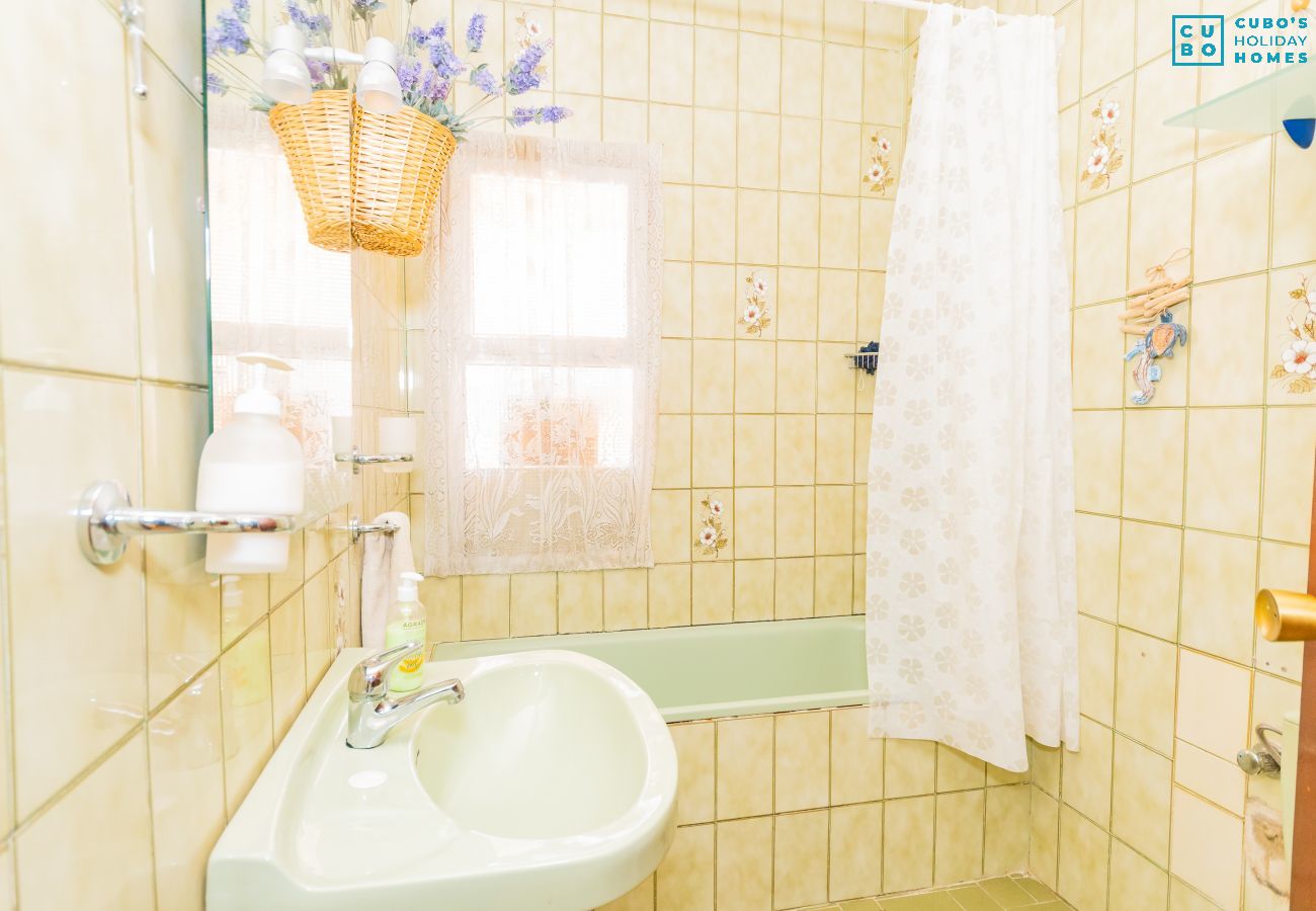 Salle de bain de cette Finca à Alhaurín de la Torre