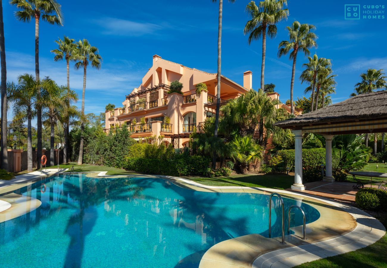 Appartement à Marbella - Cubo's Luxury Beach Front Duplex Puerto Banus