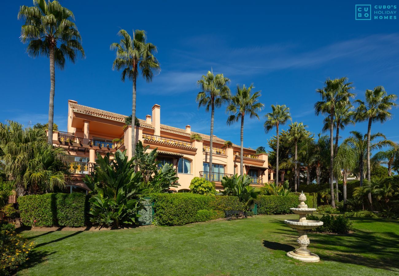 Appartement à Marbella - Cubo's Luxury Beach Front Duplex Puerto Banus
