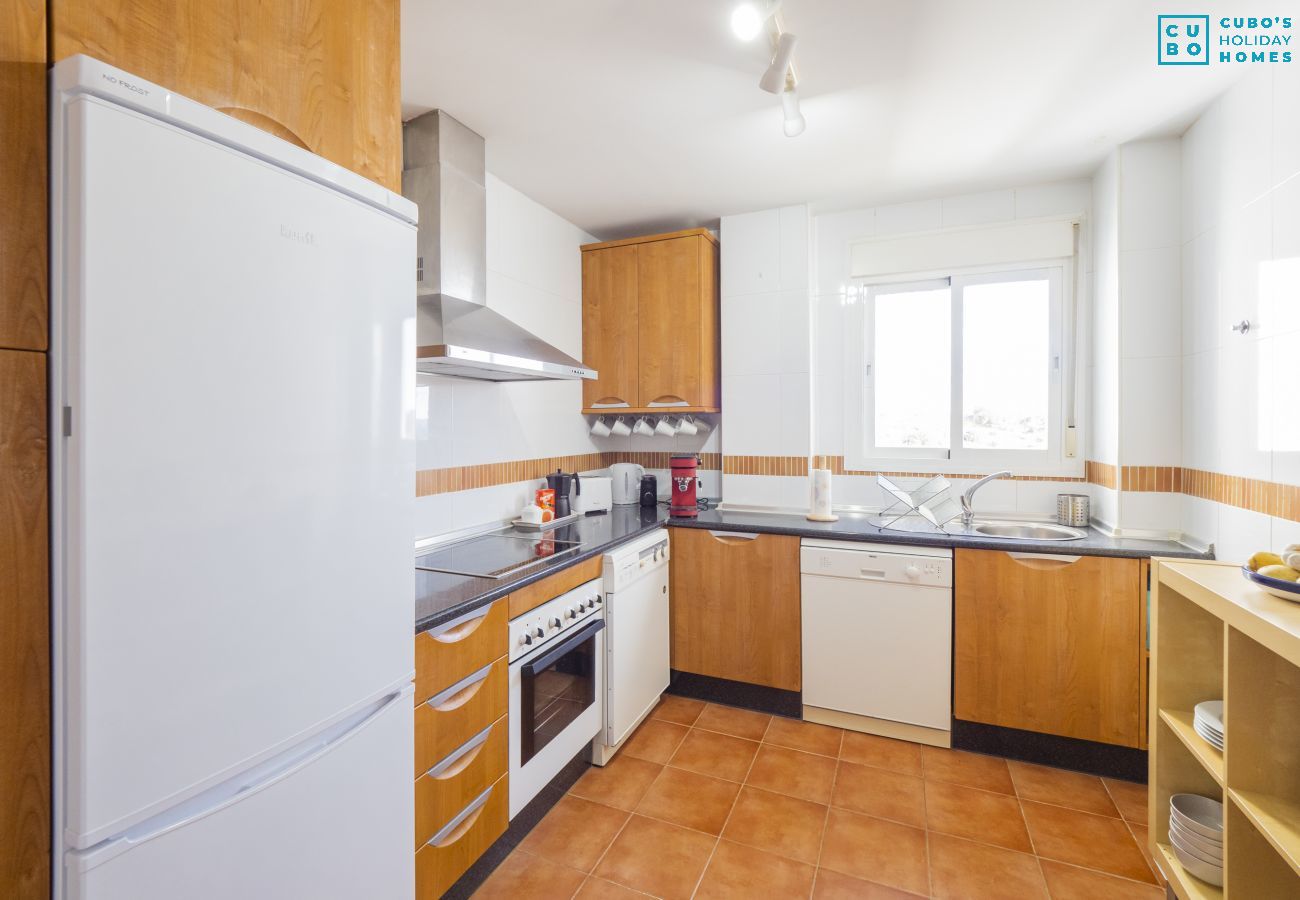 Kitchen of this apartment in Alhaurín el Grande