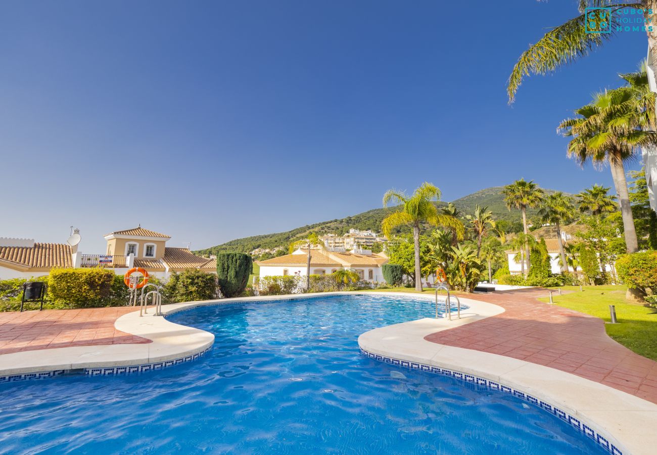 Piscine communautaire de cet appartement à Alhaurín el Grande