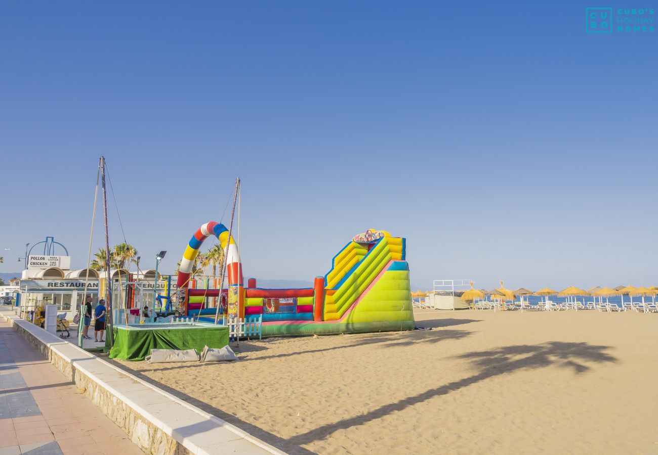 Plage près de cet appartement à Torremolinos