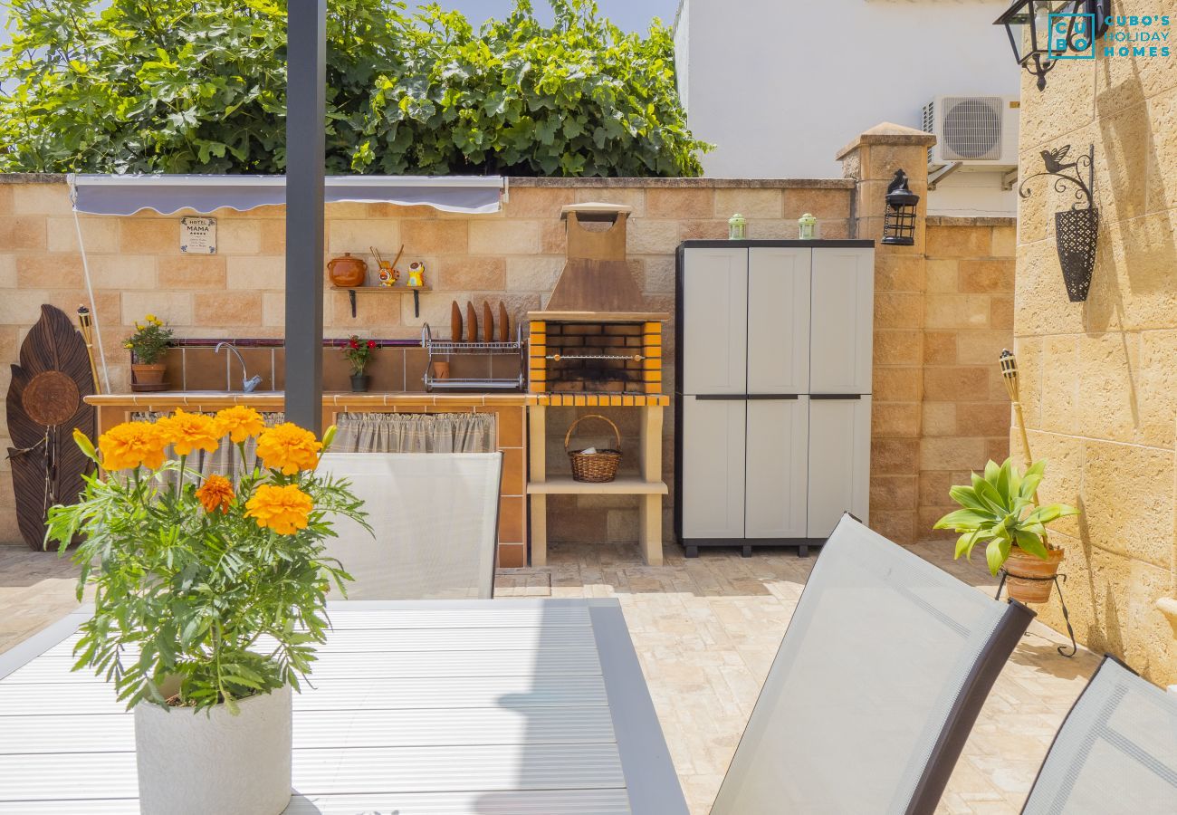 Barbecue de cette maison de campagne à Alhaurín de la torre