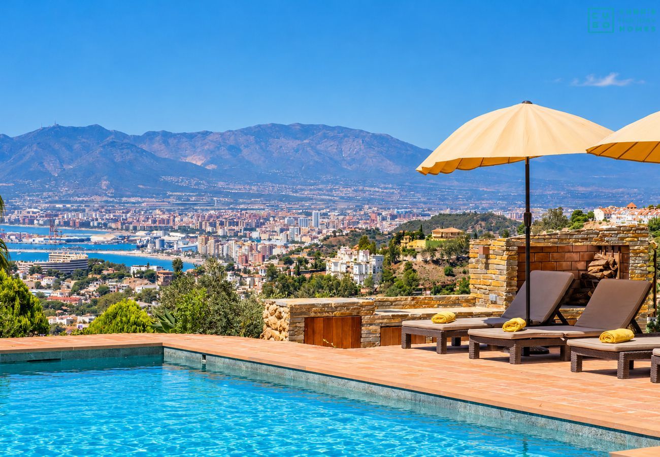 Villa à Malaga - Cubo's Mountain Bayview Luxury Villa