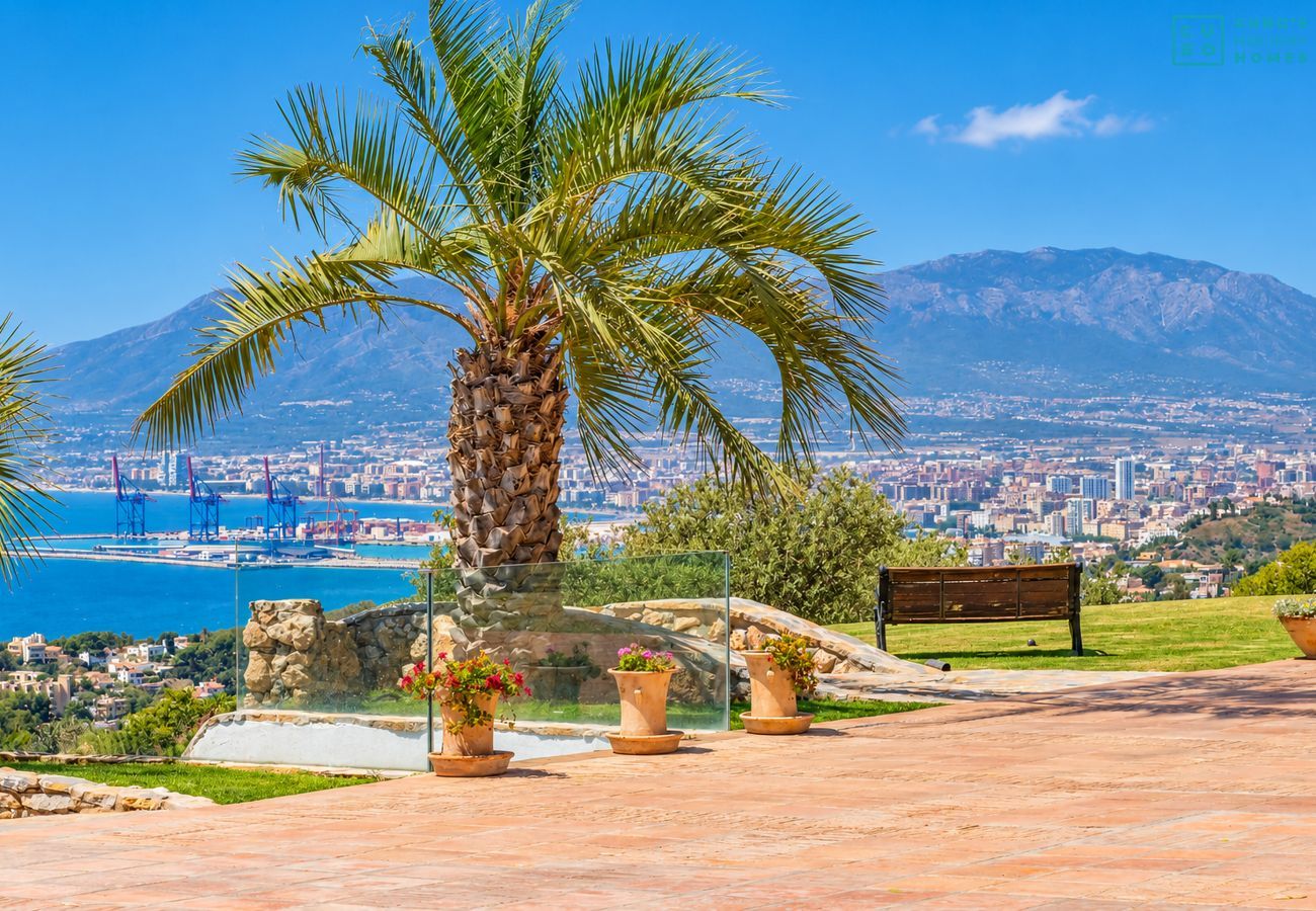 Villa à Malaga - Cubo's Mountain Bayview Luxury Villa