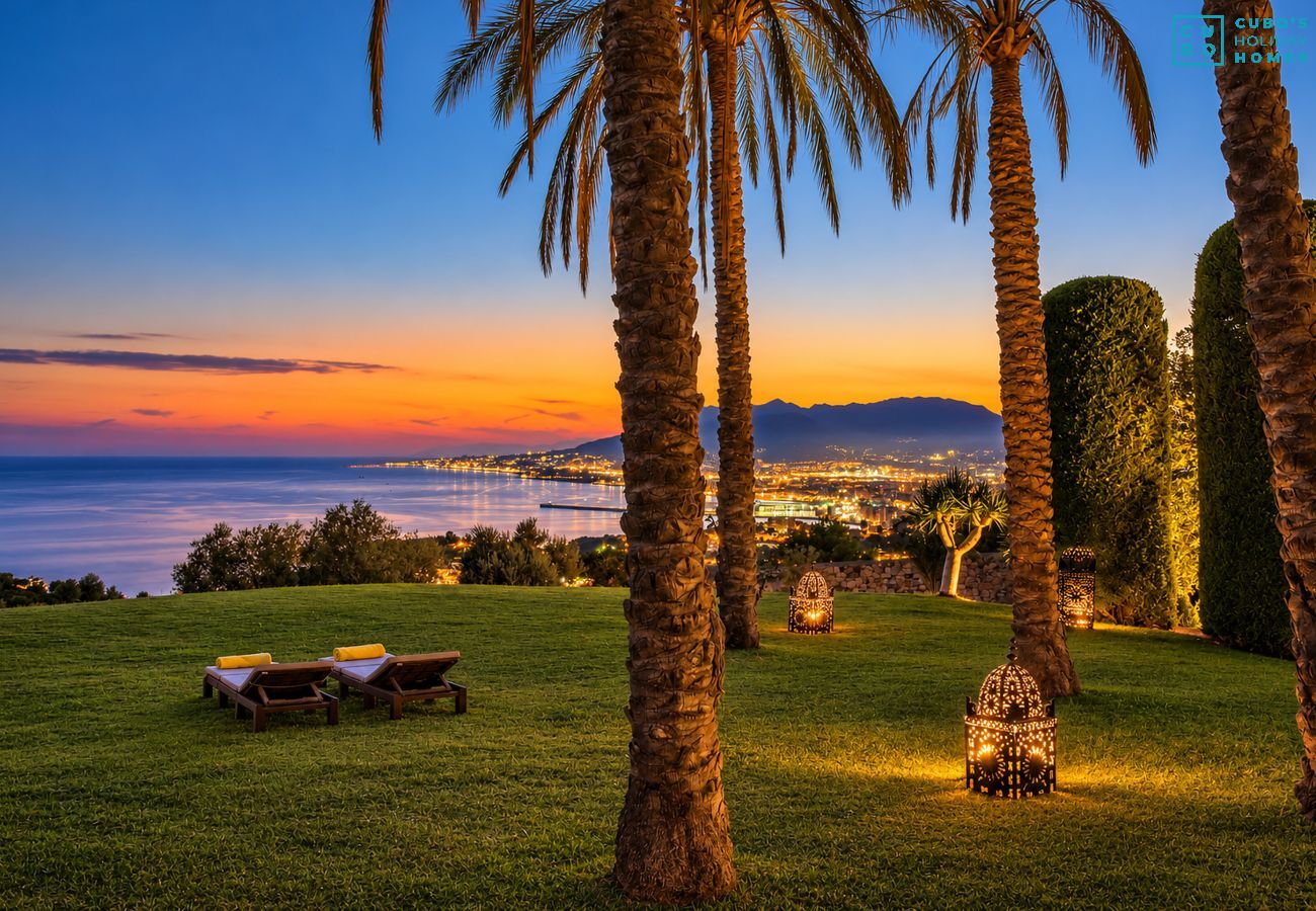 Villa à Malaga - Cubo's Mountain Bayview Luxury Villa