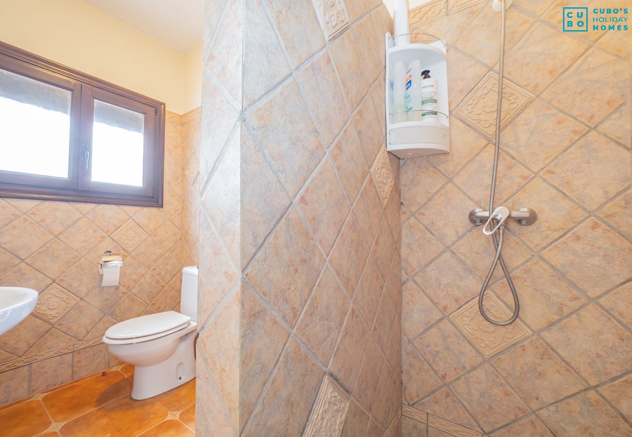 Salle de bain de cette Finca à Alhaurín el Grande