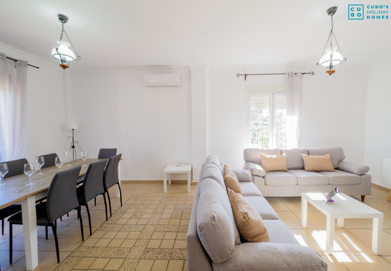 Villa à Alhaurin de la Torre - Cubo's Villa Plumaria de Alhaurin