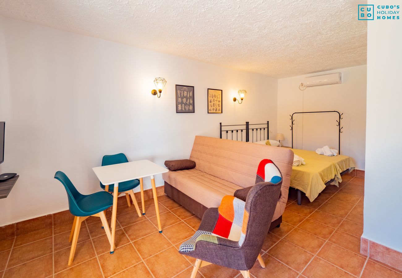Salon de ce studio à Cártama