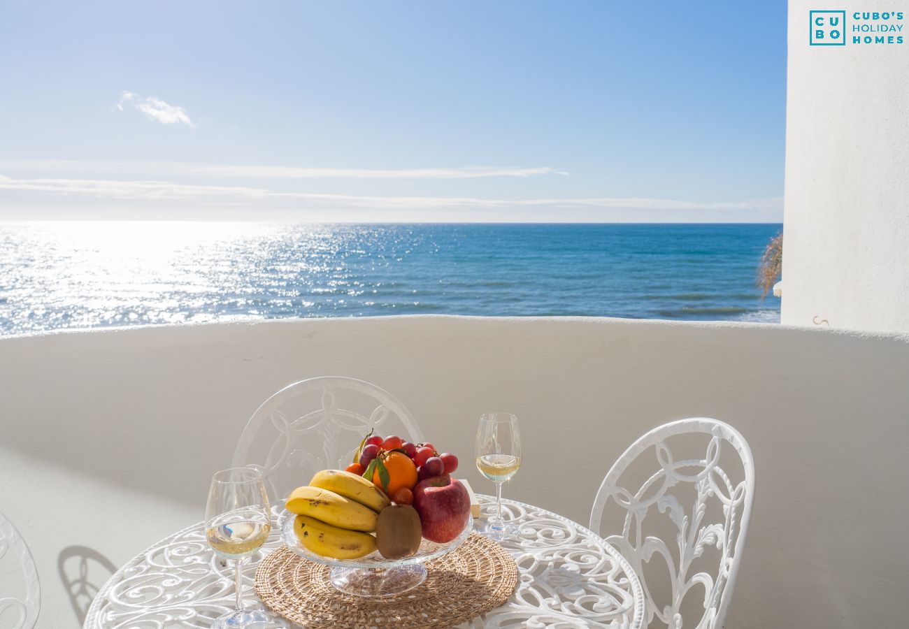 Terrasse avec vue sur la mer de ce fantastique appartement