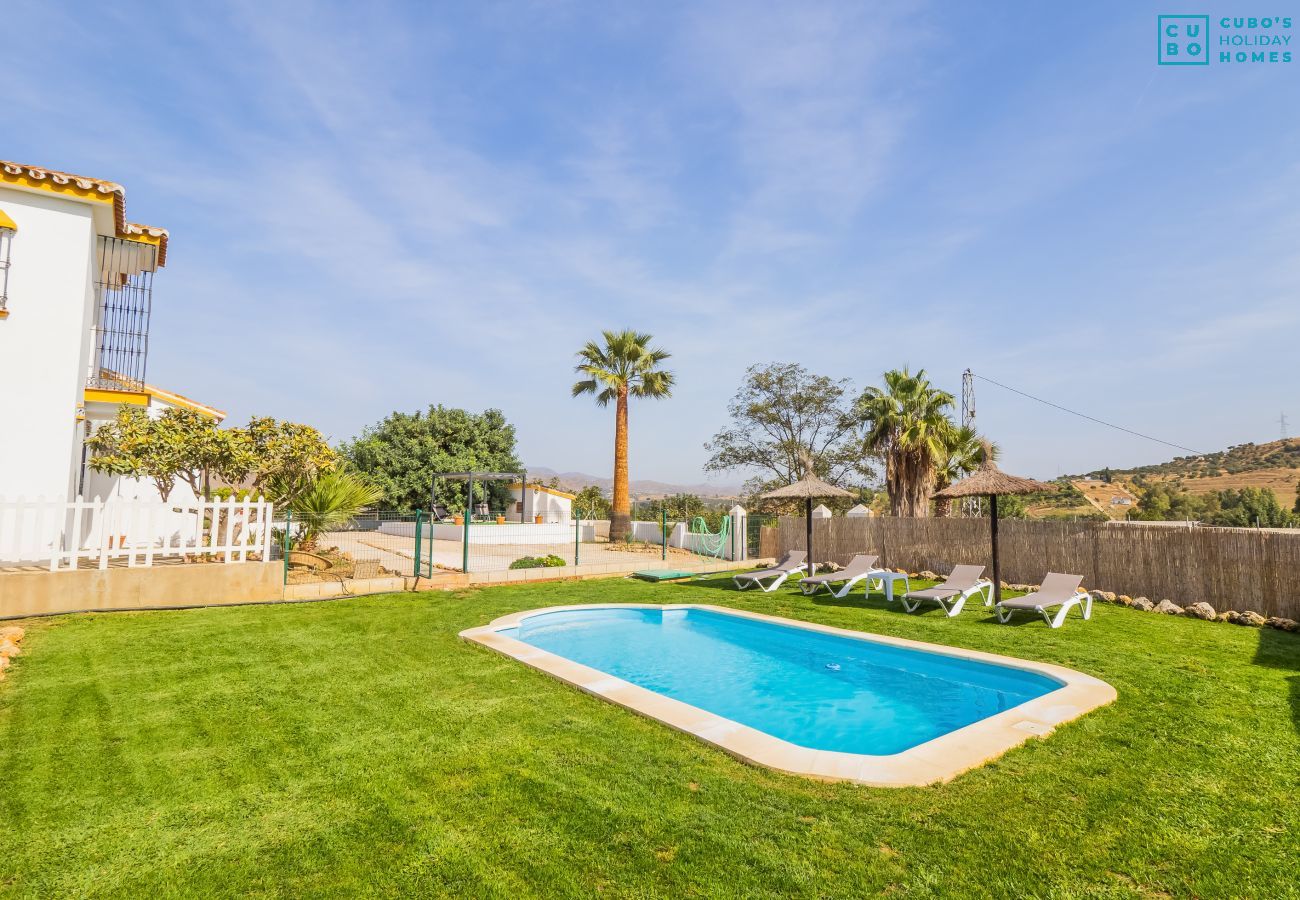 Gîte Rural à Estación de Cártama - Cubo's Cortijo Alejo