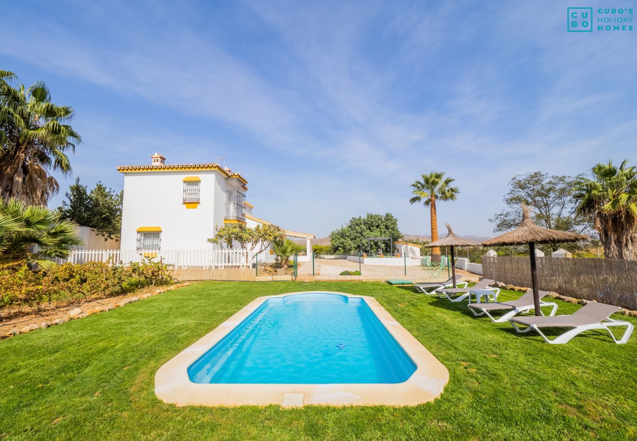 Gîte Rural à Estación de Cártama - Cubo's Cortijo Alejo