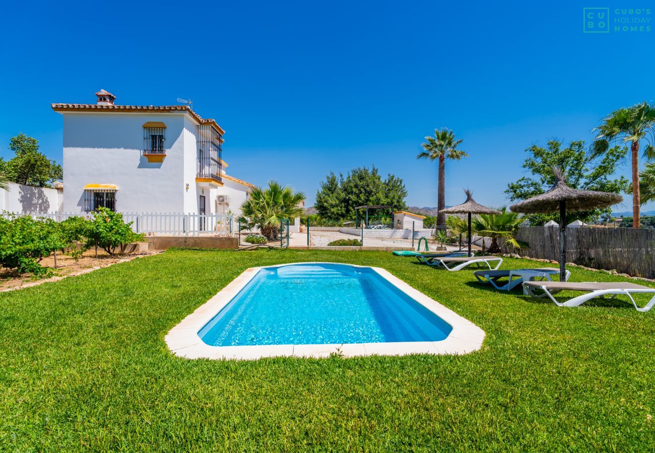 Gîte Rural à Estación de Cártama - Cubo's Cortijo Alejo