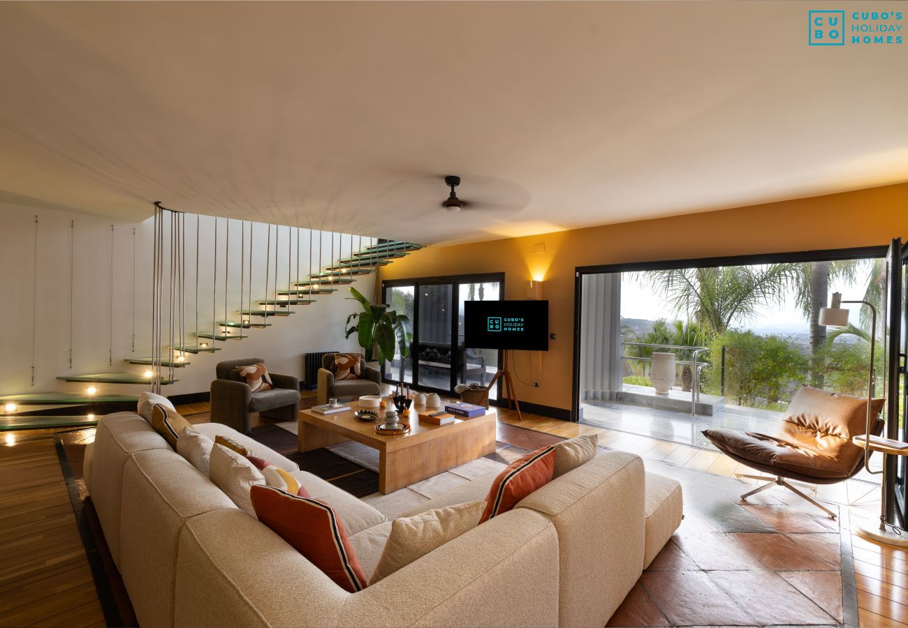 Villa à Alhaurín el Grande - Cubo's Villa Le Corbusier