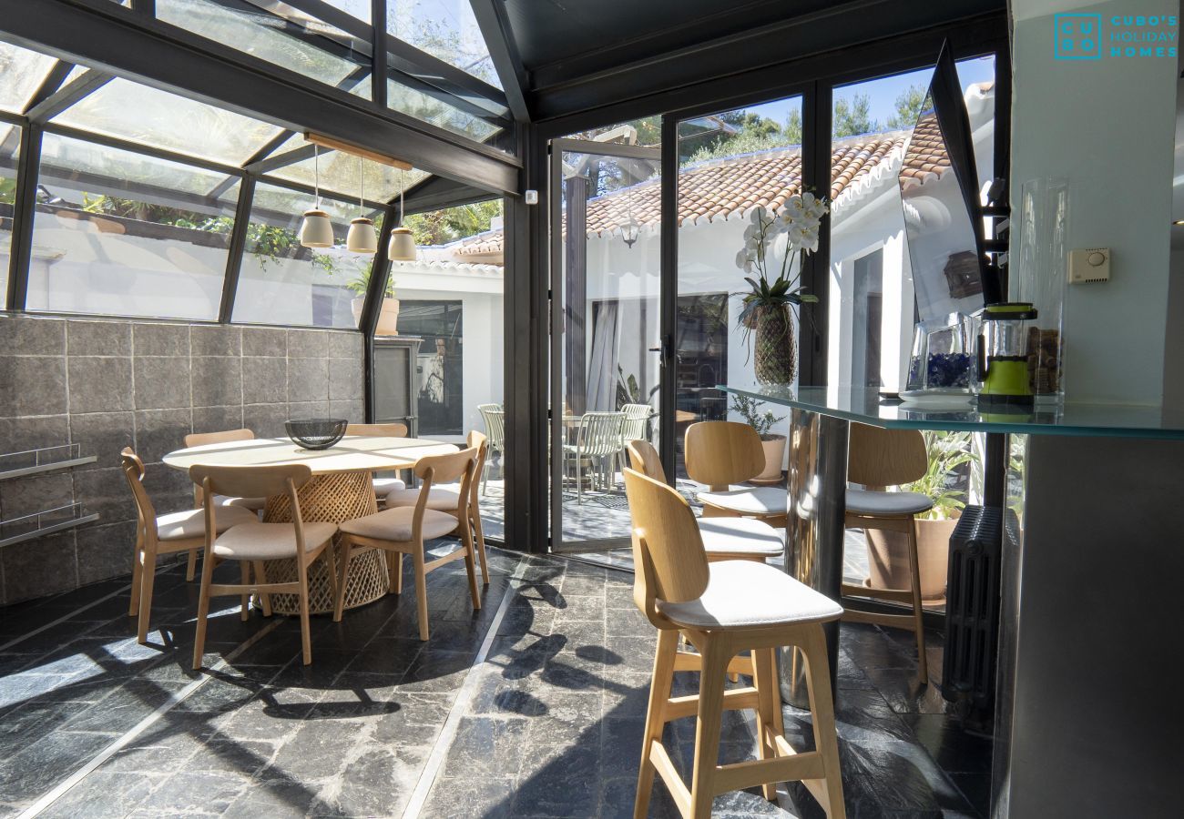 Villa à Alhaurín el Grande - Cubo's Villa Le Corbusier