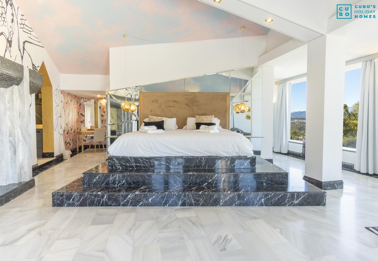 Villa à Alhaurín el Grande - Cubo's Villa Le Corbusier