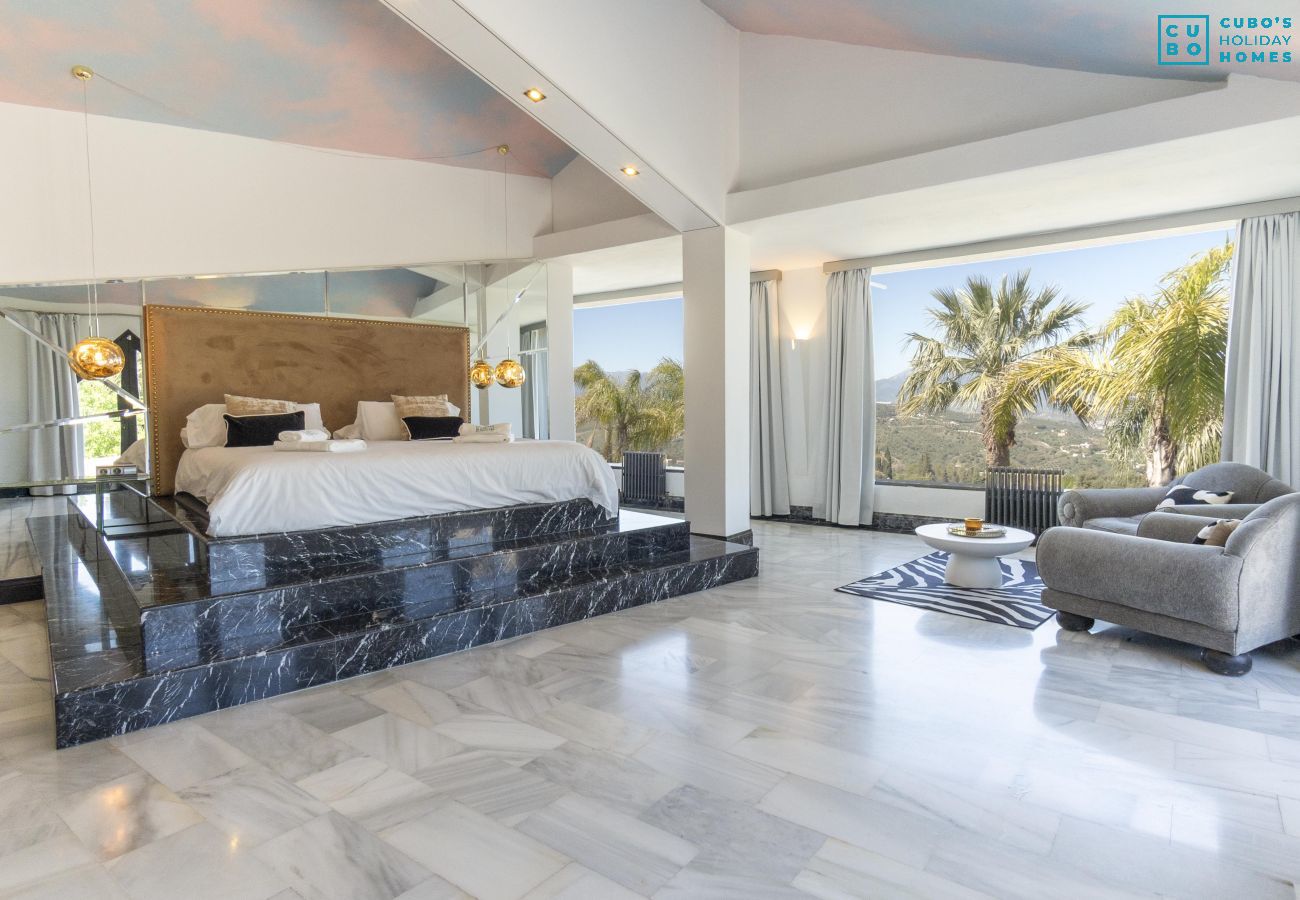 Villa à Alhaurín el Grande - Cubo's Villa Le Corbusier