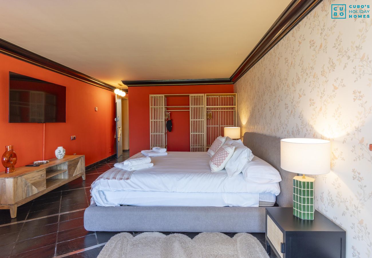 Villa à Alhaurín el Grande - Cubo's Villa Le Corbusier