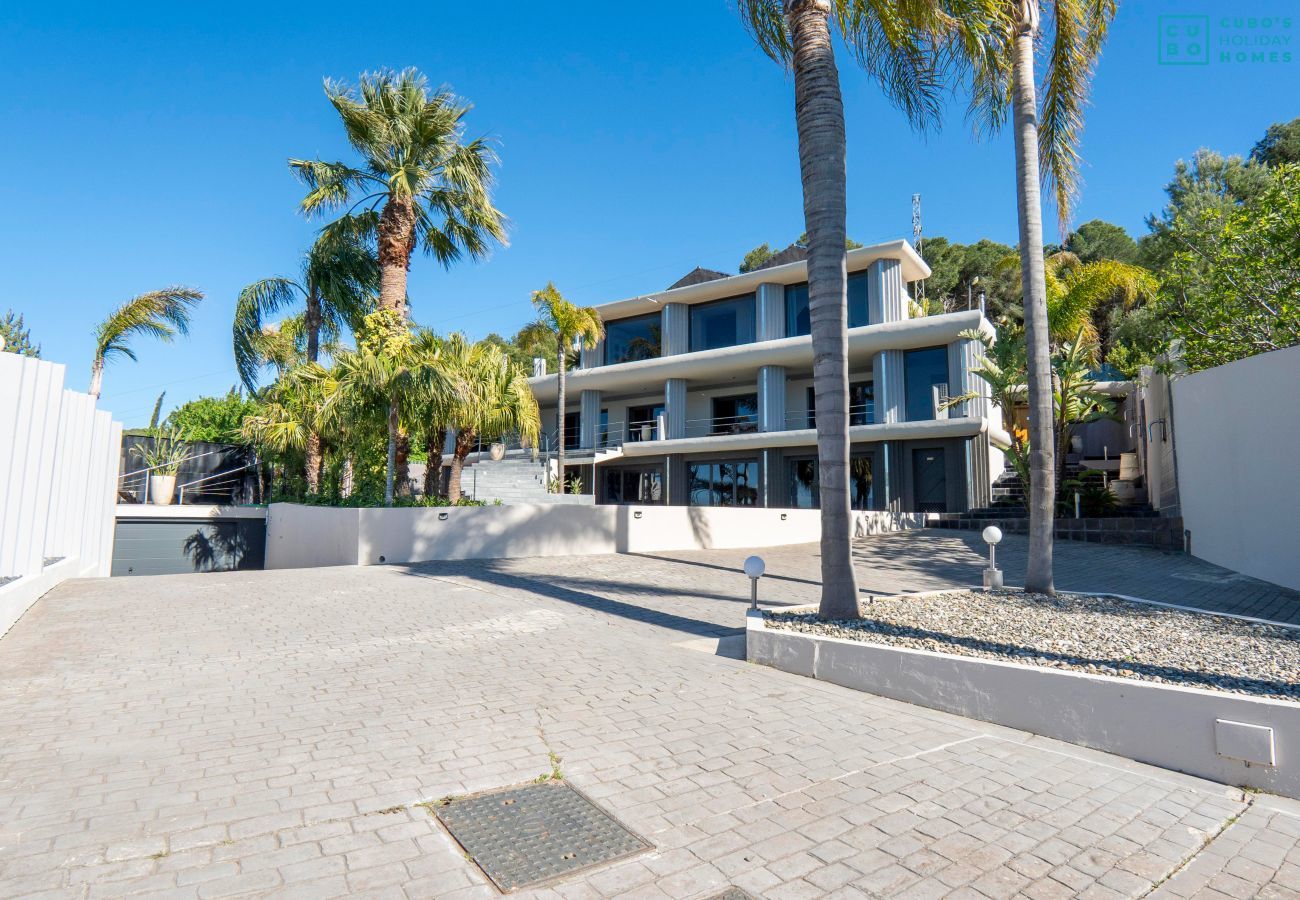 Villa à Alhaurín el Grande - Cubo's Villa Le Corbusier