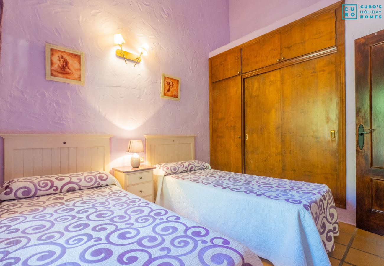 Gîte Rural à Coín - Cubo's Finca La Fuente del Pedregal Casa 1