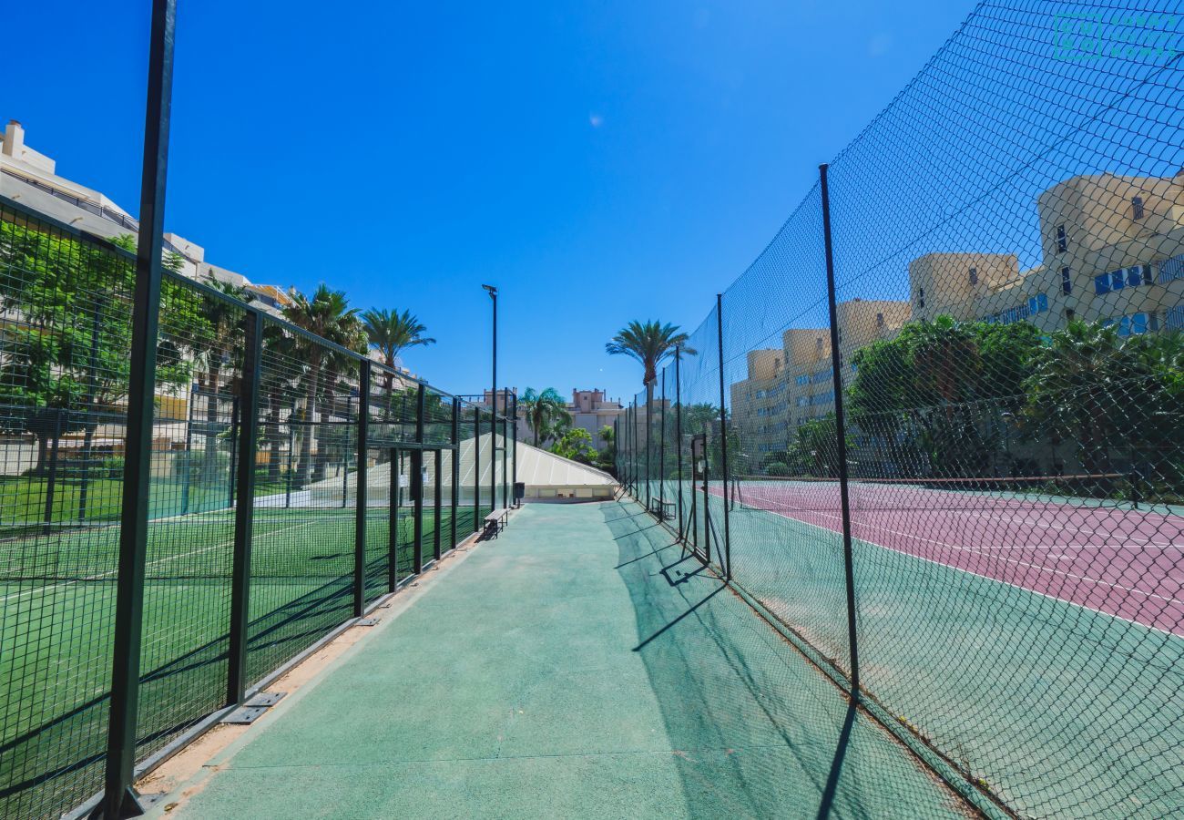 Appartement à Torremolinos - Cubo's Urban Brigitte Torremolinos & Parking