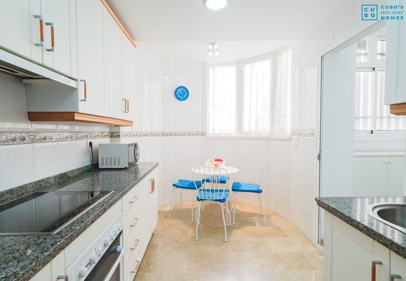 Appartement à Torremolinos - Cubo's Urban Brigitte Torremolinos & Parking