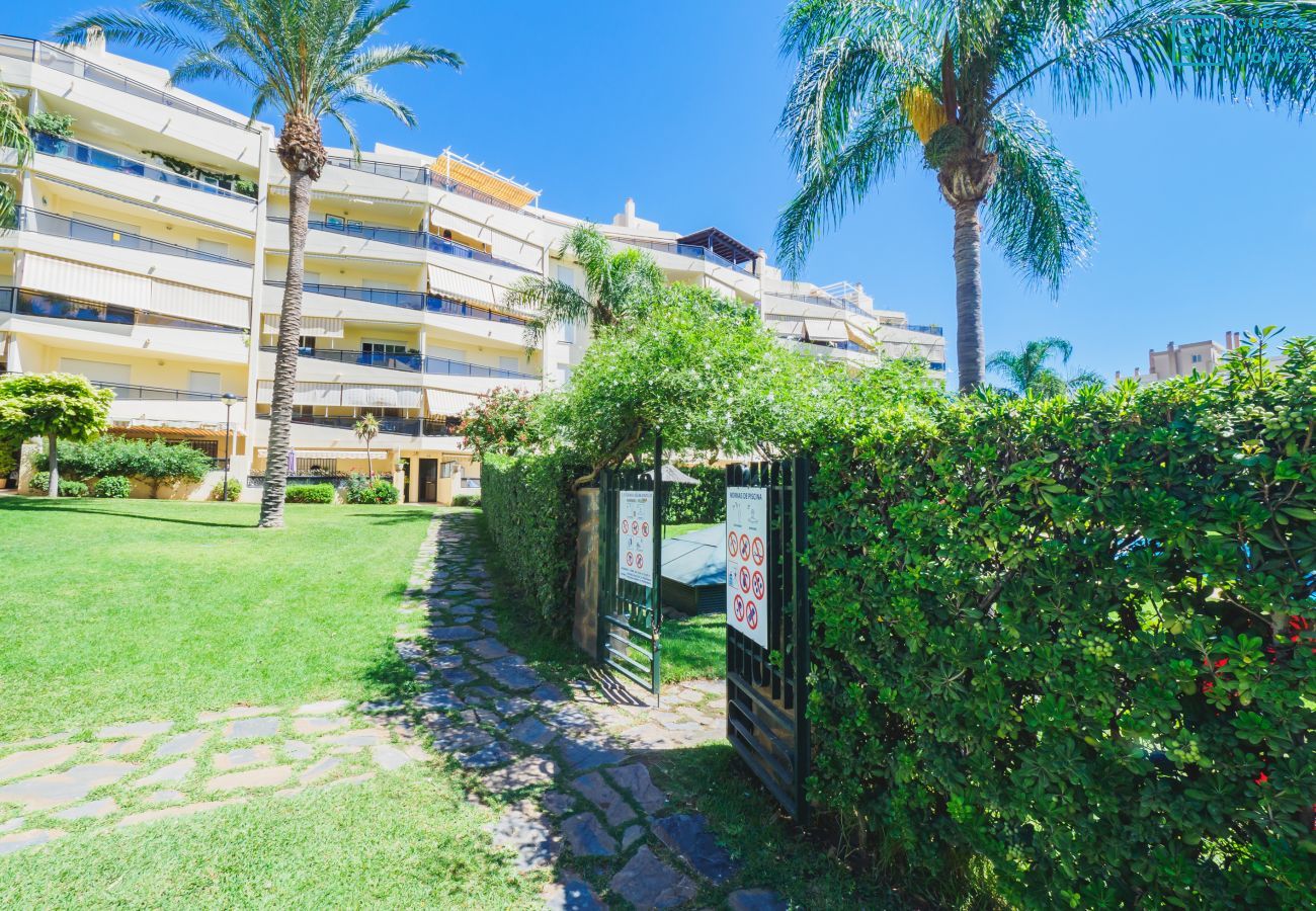 Appartement à Torremolinos - Cubo's Urban Brigitte Torremolinos & Parking