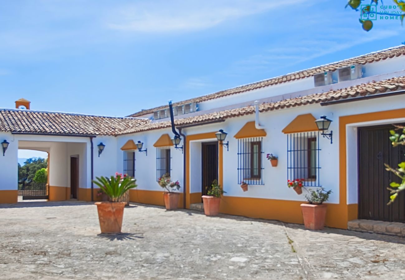 Gîte Rural à Setenil de las Bodegas - Cubo's El Baldio Country House - Setenil Bodegas