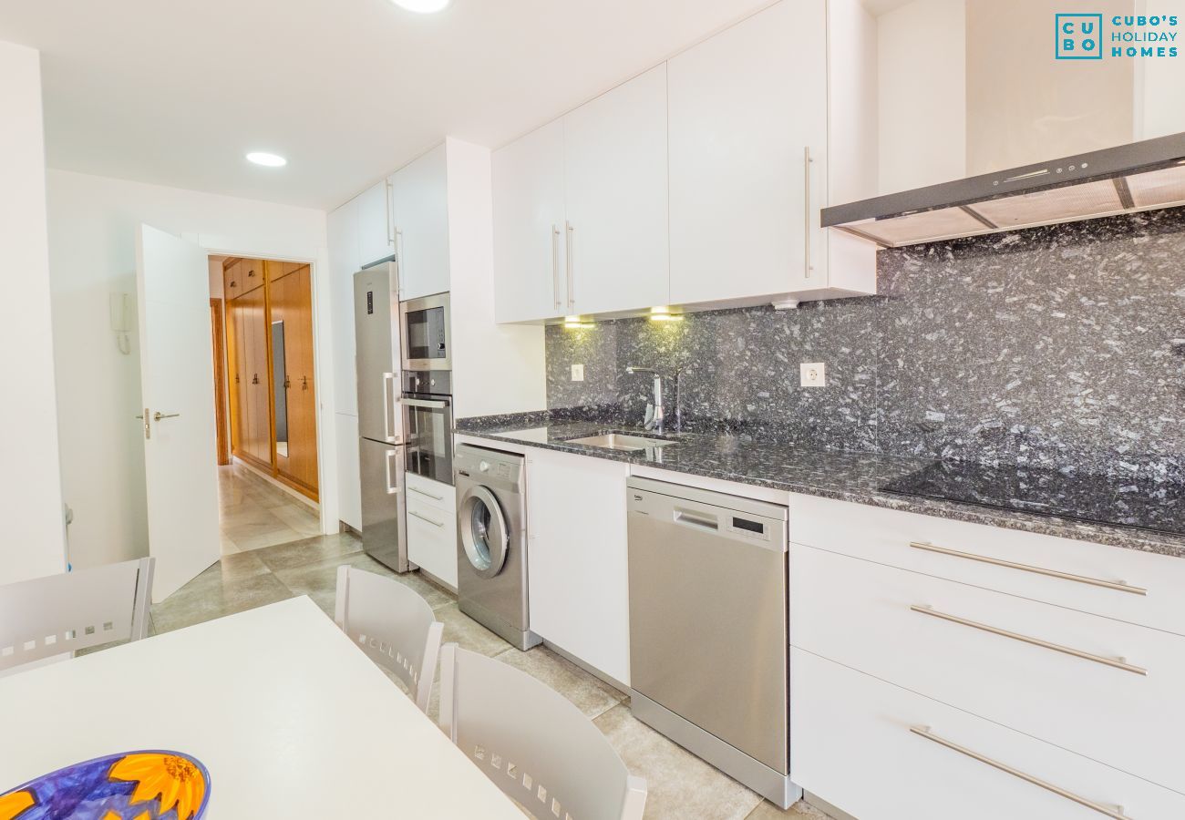 Appartement à Fuengirola - Cubo's Beach Side Flat & Free Parking