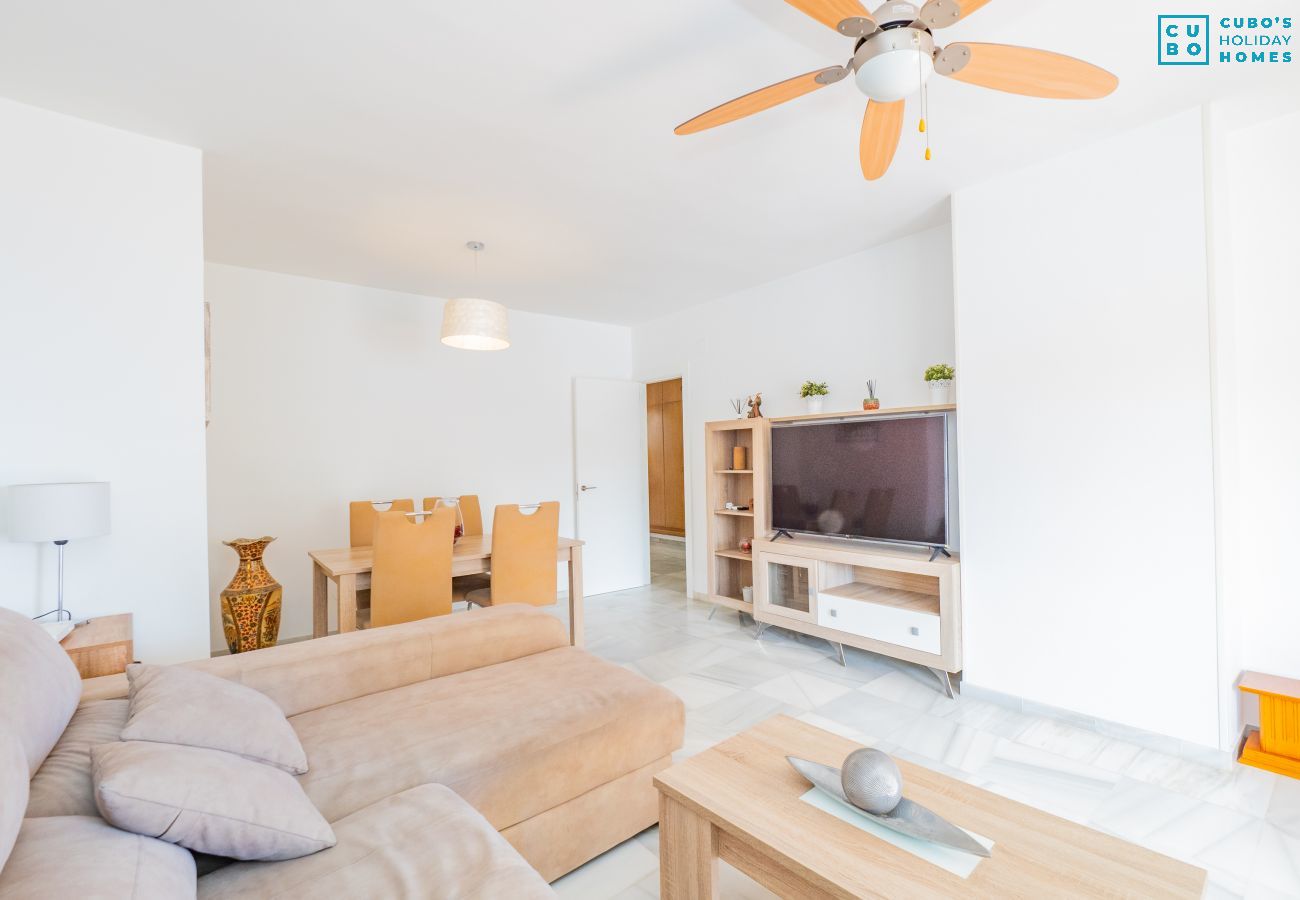 Appartement à Fuengirola - Cubo's Beach Side Flat & Free Parking