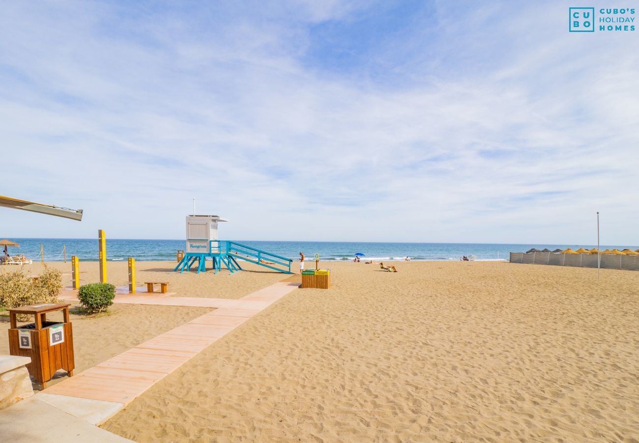 Appartement à Fuengirola - Cubo's Beach Side Flat & Free Parking