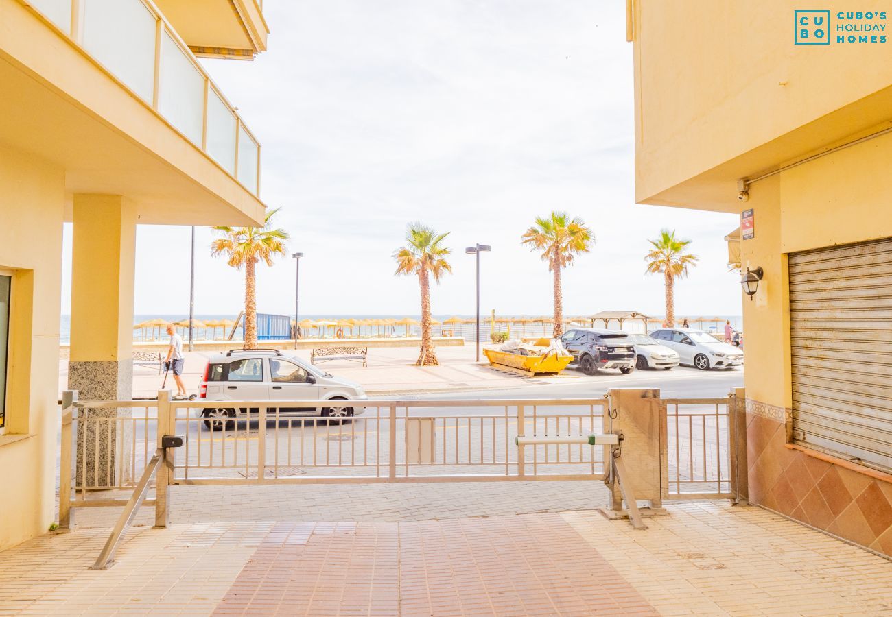 Appartement à Fuengirola - Cubo's Beach Side Flat & Free Parking