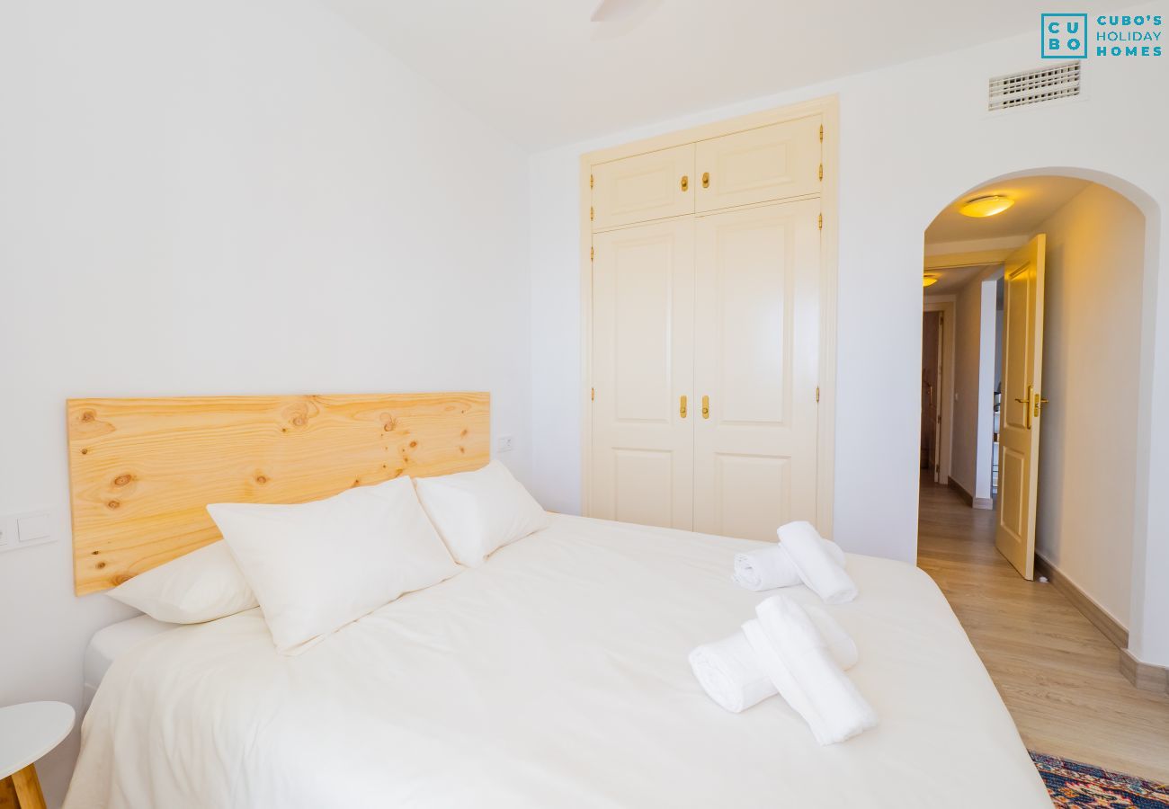 Appartement à Fuengirola - Cubo's Whiterock Diamond & Free Parking