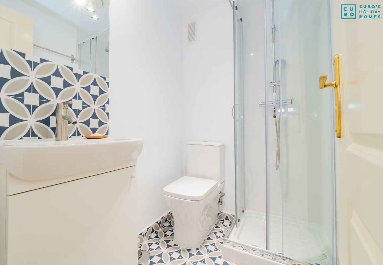 Appartement à Fuengirola - Cubo's Whiterock Diamond & Free Parking