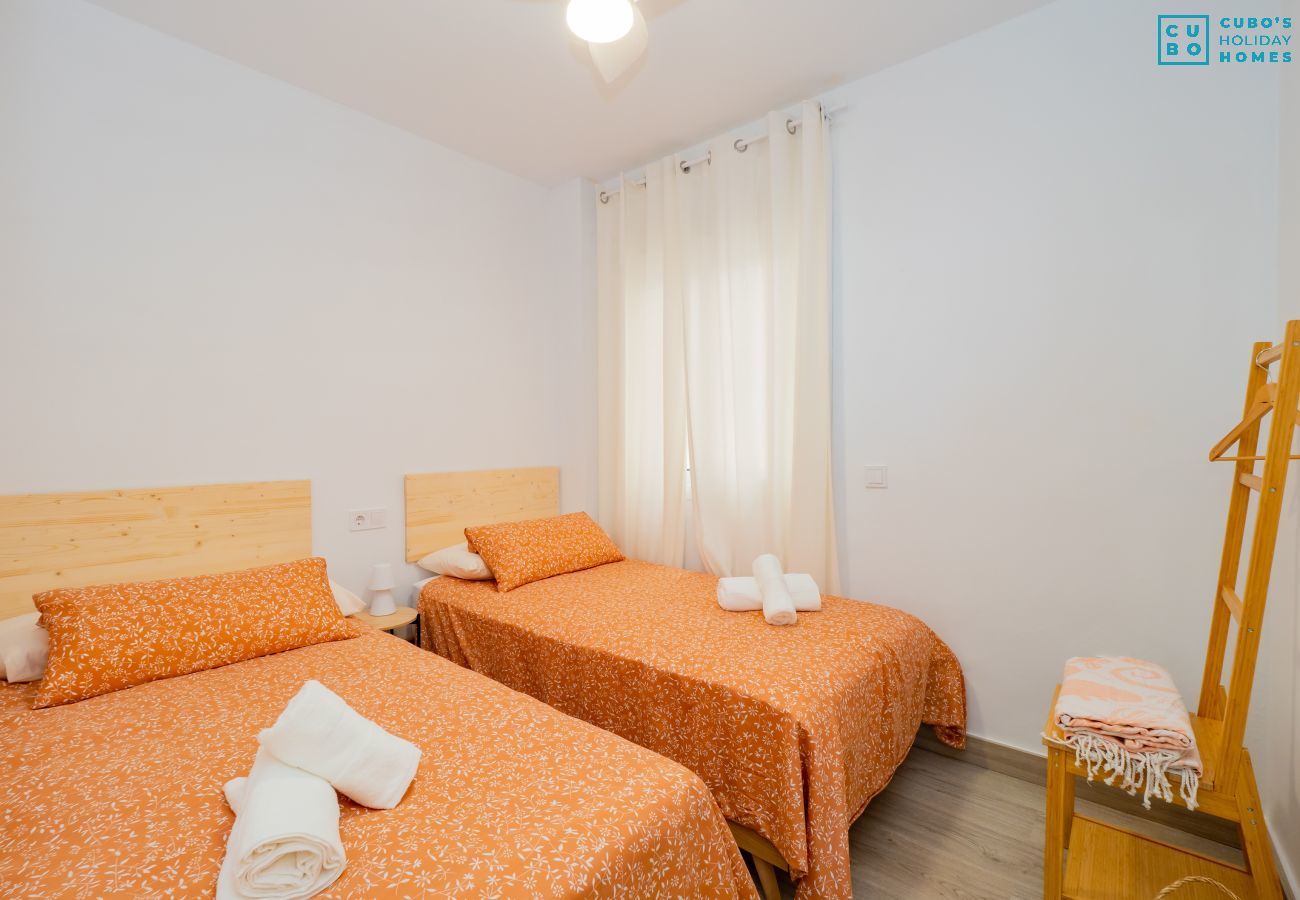 Appartement à Fuengirola - Cubo's Whiterock Diamond & Free Parking