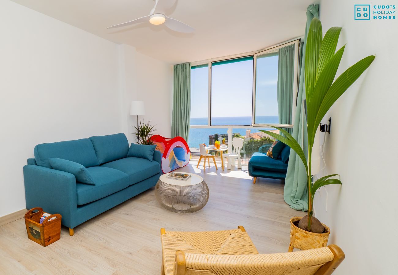 Appartement à Fuengirola - Cubo's Whiterock Diamond & Free Parking