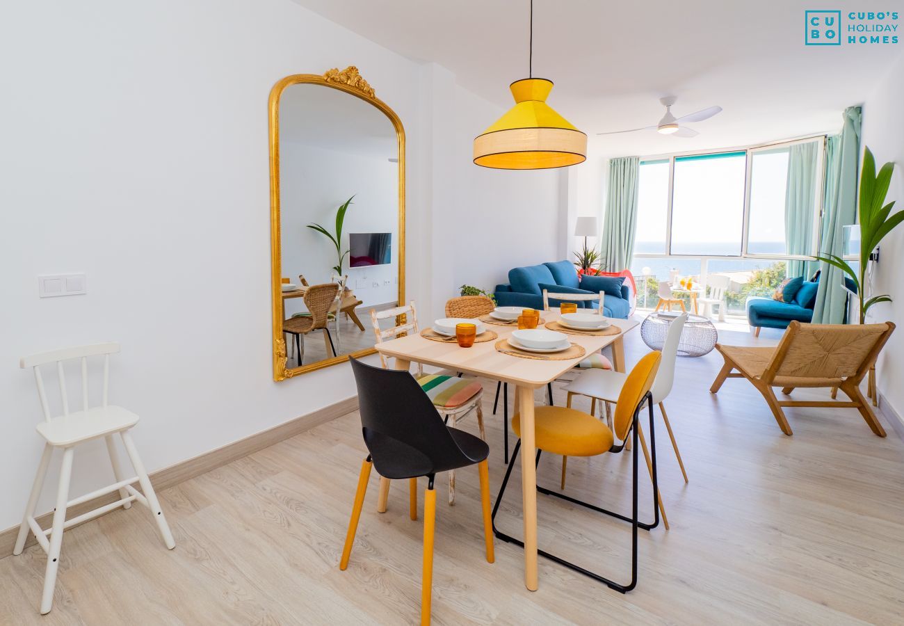 Appartement à Fuengirola - Cubo's Whiterock Diamond & Free Parking