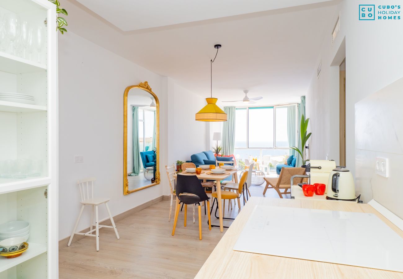 Appartement à Fuengirola - Cubo's Whiterock Diamond & Free Parking