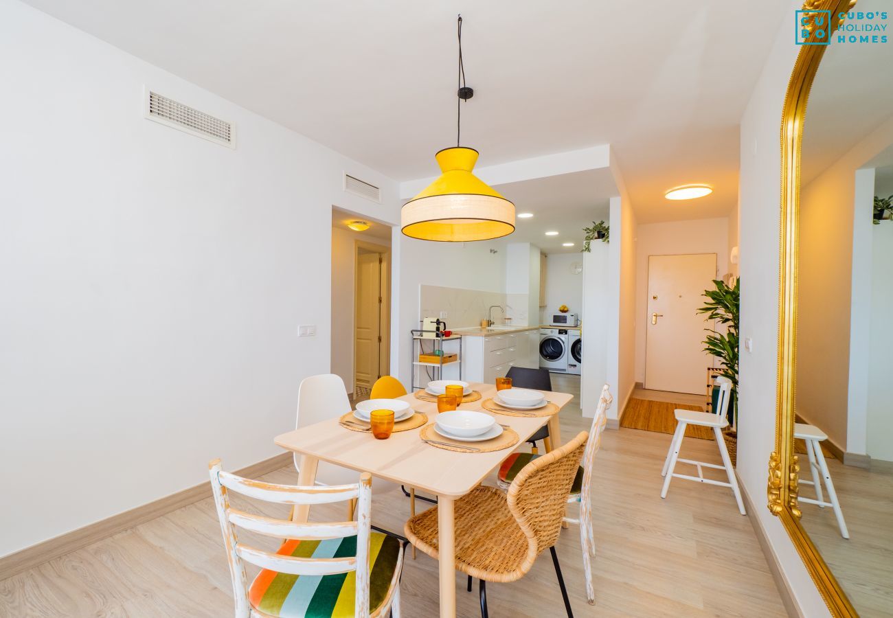 Appartement à Fuengirola - Cubo's Whiterock Diamond & Free Parking