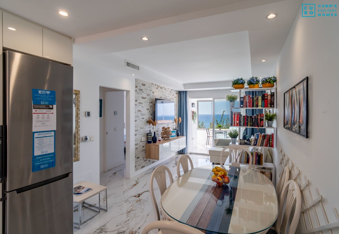 Appartement à Mijas Costa - Cubo's El Faro Beach Apartment with Pool