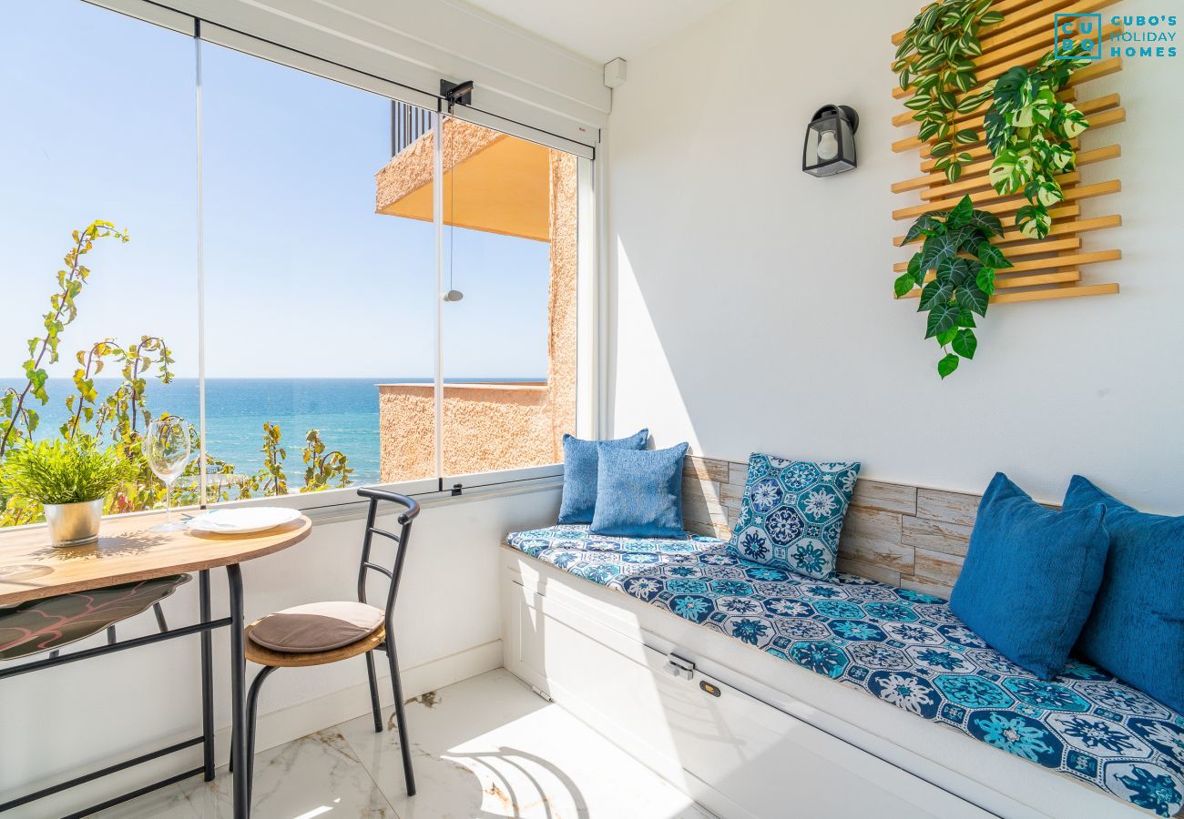 Appartement à Mijas Costa - Cubo's El Faro Beach Apartment with Pool