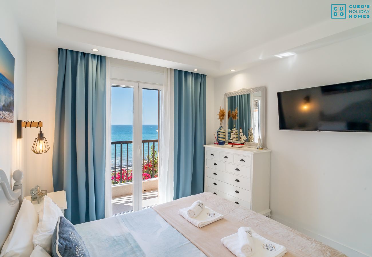 Appartement à Mijas Costa - Cubo's El Faro Beach Apartment with Pool