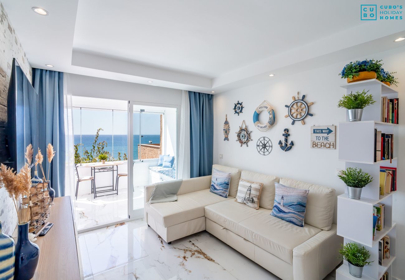 Appartement à Mijas Costa - Cubo's El Faro Beach Apartment with Pool