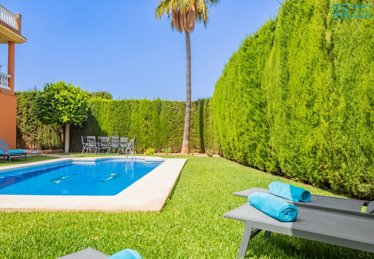 Maison de vacances avec piscine privée à Alhaurín el Grande pour 8 personnes.