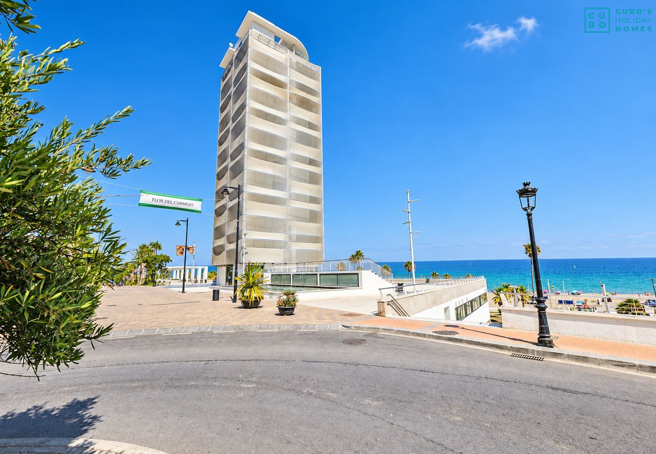 Appartement à Estepona - Cubo's Estepona Oceanview Apartment & Free Parking