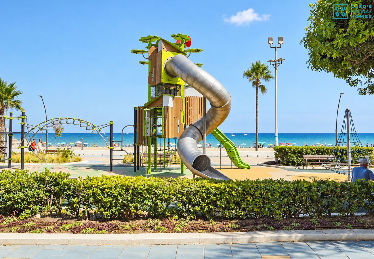 Appartement à Estepona - Cubo's Estepona Oceanview Apartment & Free Parking
