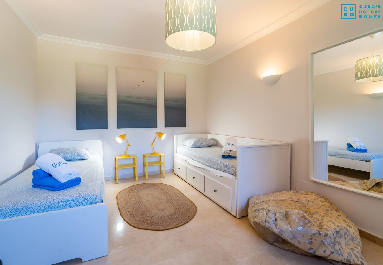 Villa à Mijas Costa - Cubo's Beachfront Villa Khayyam