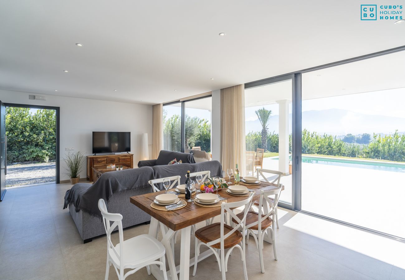 Gîte Rural à Alhaurín el Grande - Cubo's Casa Rural Bellaluz