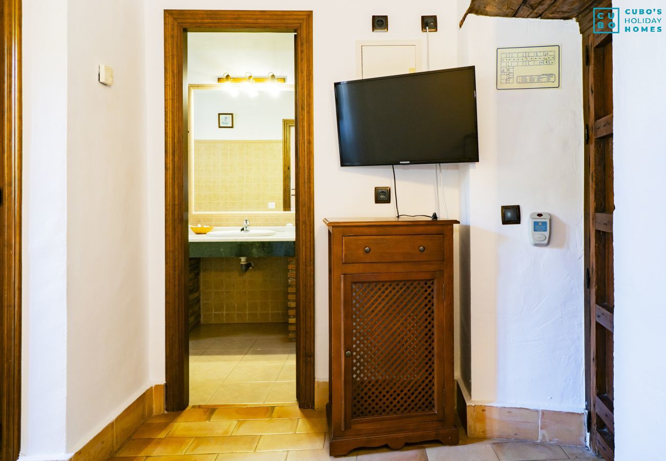 Chambres d'hôtes à Casarabonela - Cubo's Hotel Cortijo San Antonio 105 (Yerbabuena)